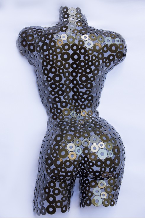 Манекен жіночий арт-деко із металевих шайб Iowa 02506