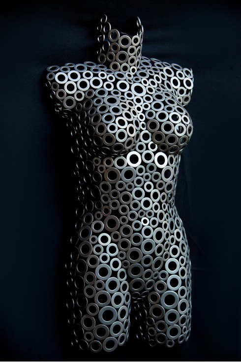 Манекен жіночий арт-деко із металевих шайб Indiana 01701