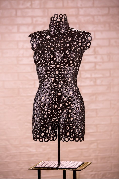 Манекен жіночий арт-деко із металевих шайб Nevada 00904A